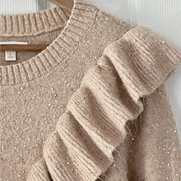 LC Lauren Conrad Ruffle Sweater Size L - Picture 4 of 8
